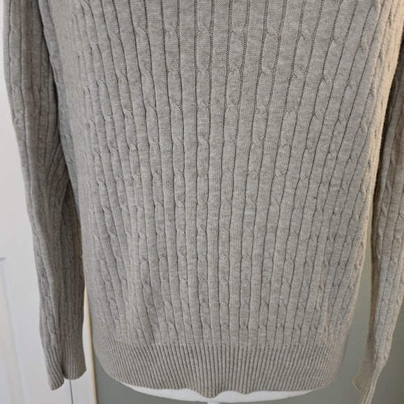 Kim Rogers Women's Size Medium Classic Cable Knit Sweater in Beige Collar V-Neck - Picture 6 of 15